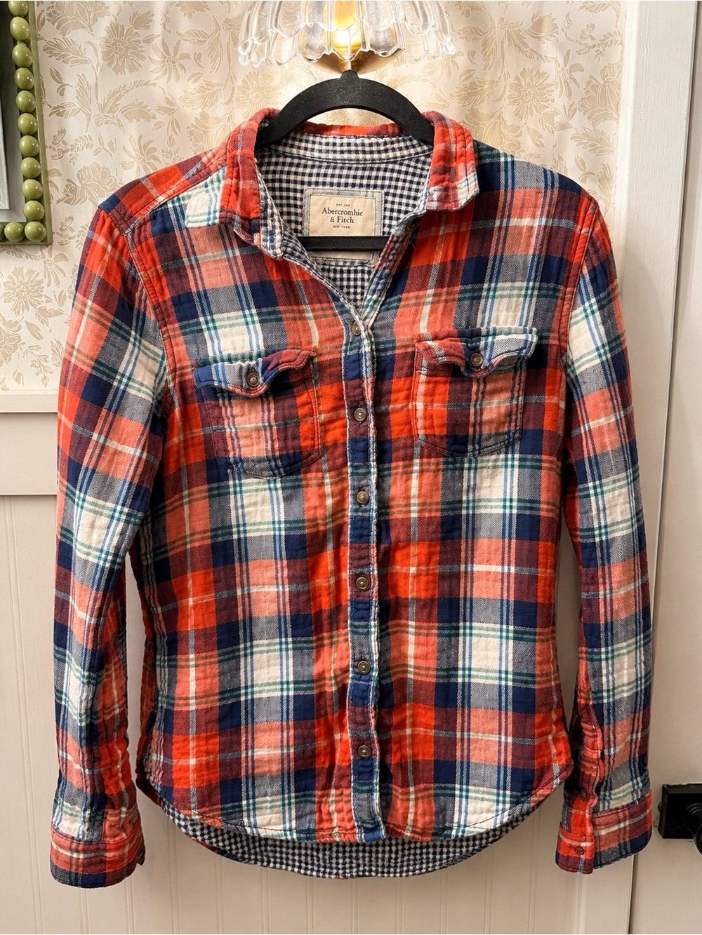 Abercrombie & Fitch Plaid Flannel Button Front Shirt Red Navy Small